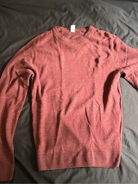 Men's Crewneck Sweater in Burgundy